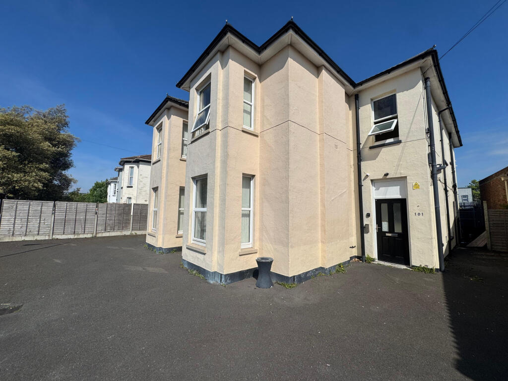 6-bed semi-detached on 101 Southcote Road, Bournemouth, Dorset, BH1, £310,000