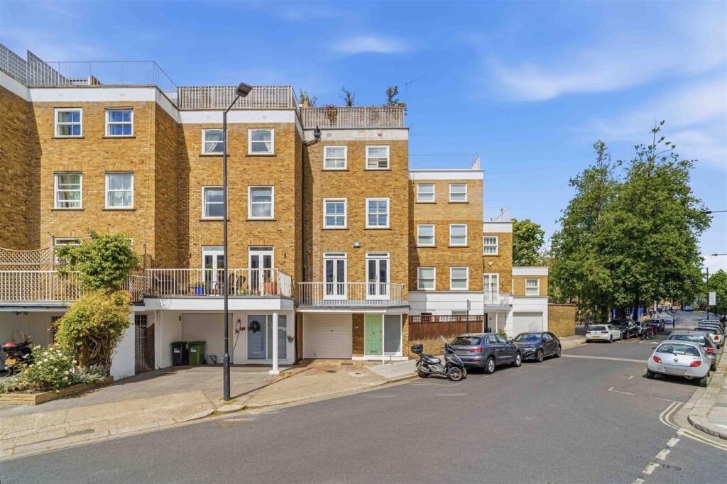 House in London, Wandon Estate, Fulham - View 4
