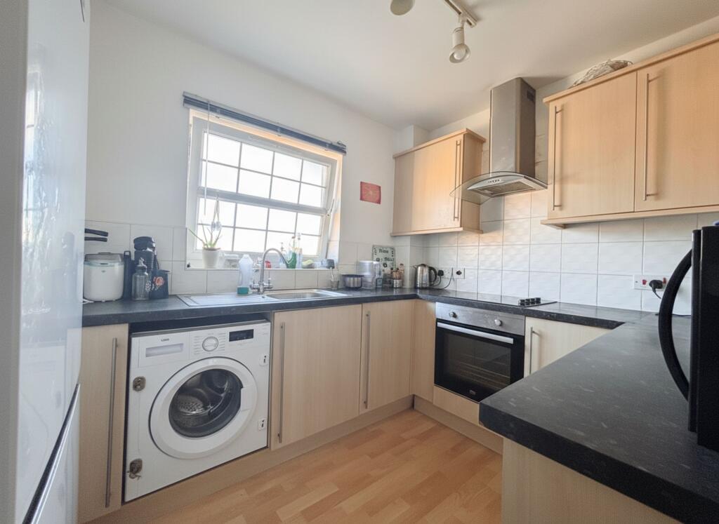 Champs Sur Marne, Bradley Stoke, BS32 photo 3