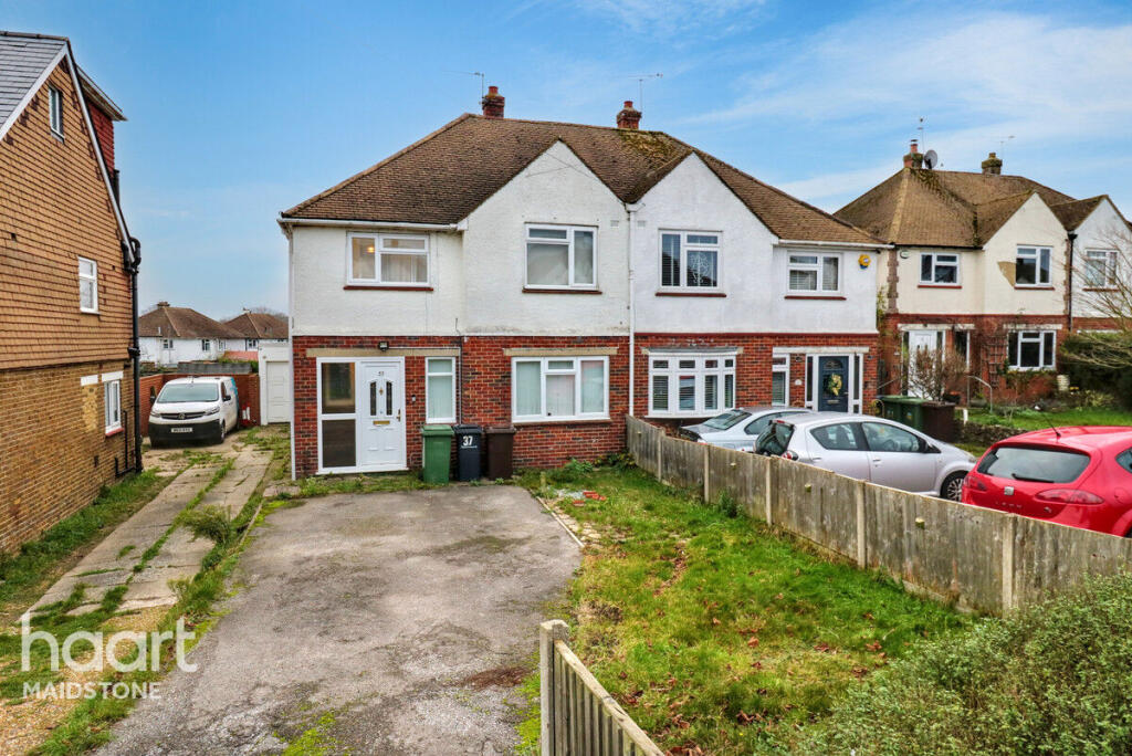 Main image of property: Kent Avenue, Maidstone