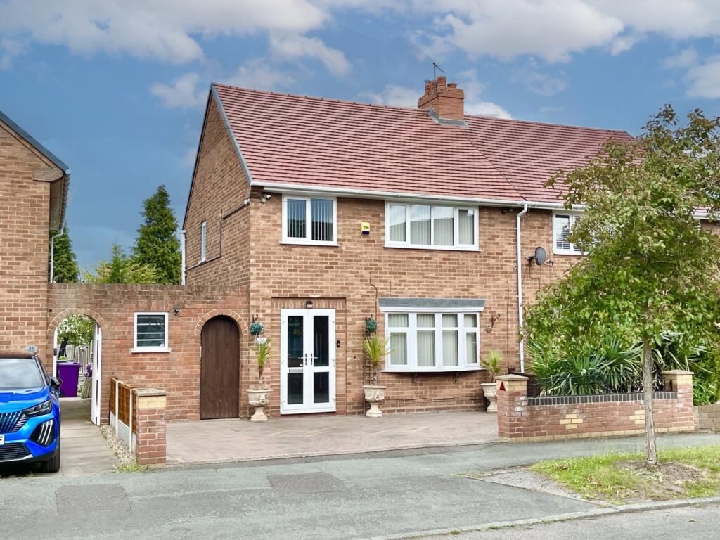 3-bed semi-detached on Harper Avenue, Wednesfield, £275,000