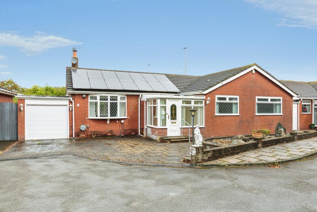 Main image of property: Newton Grove, Thornton-Cleveleys, Lancashire, FY5