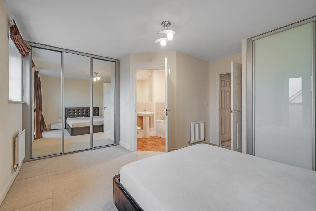 House in Bromley - View 4