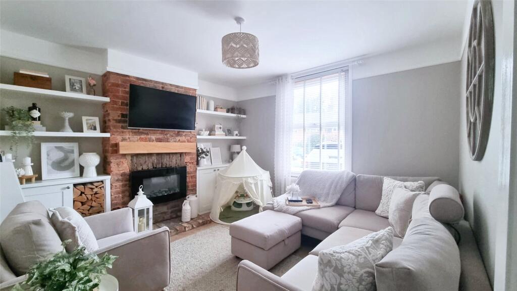 House in Crawley, Northgate - View 2