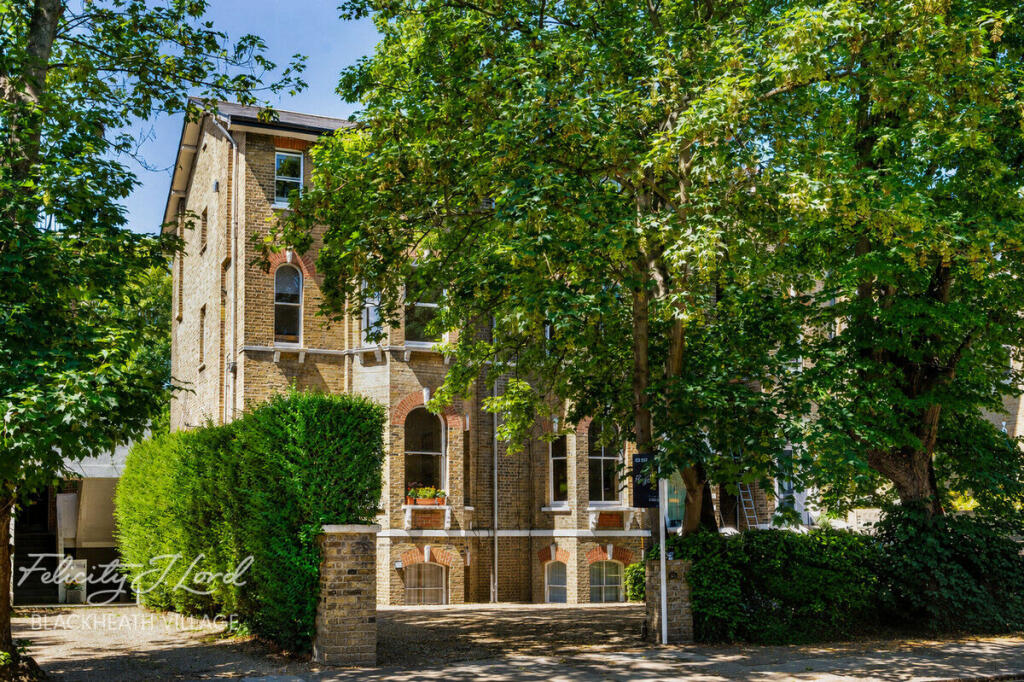 Apartment in London, Kidbrooke Village, Kidbrooke - View 3