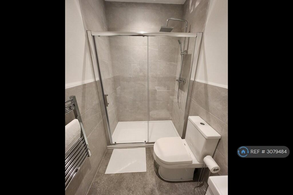 Apartment in Bristol - View 5