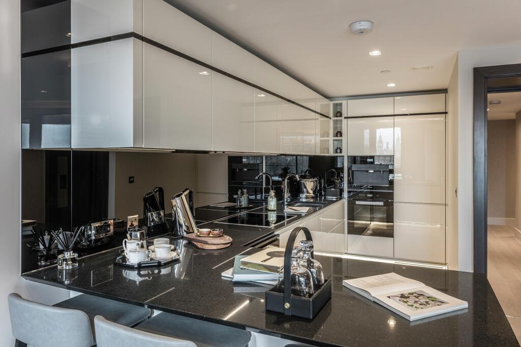 Apartment in London - View 4