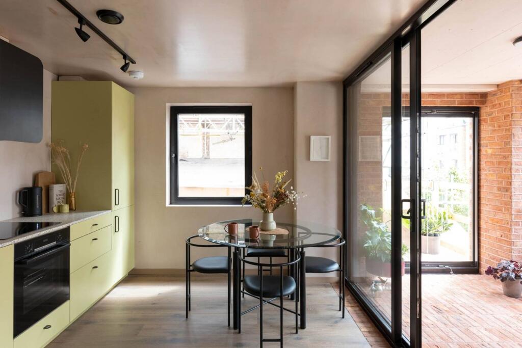 Main image of property: Harrow Road, Kensal Green, London, NW10