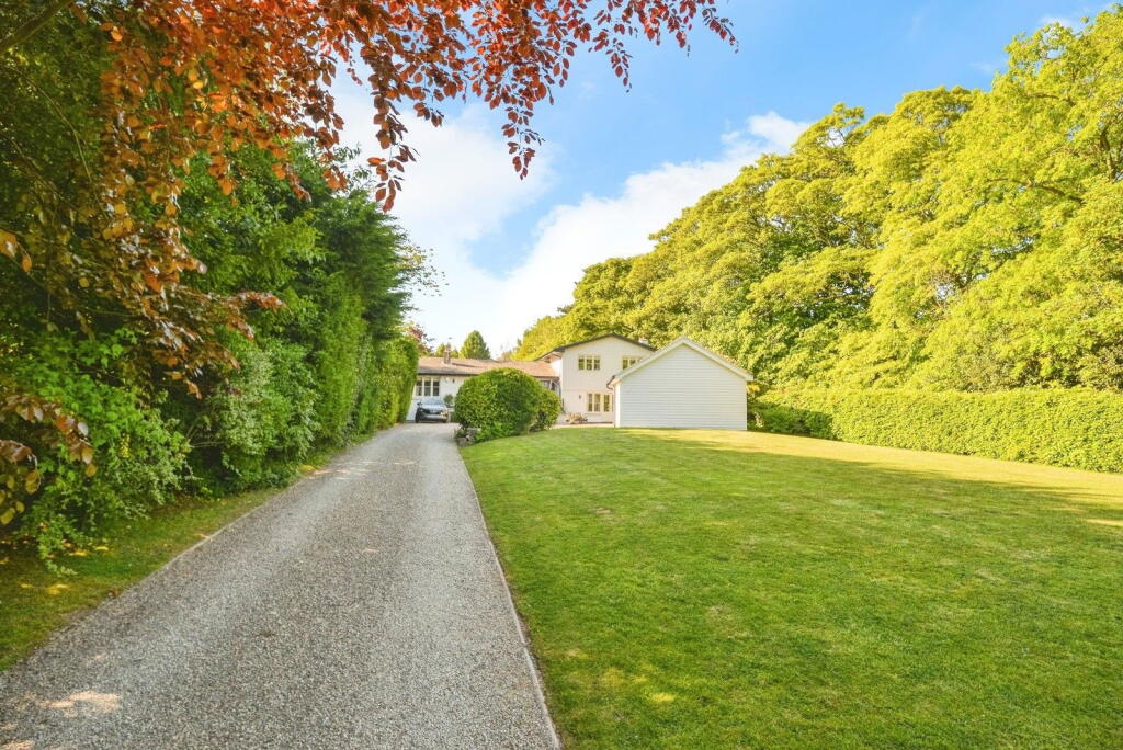 Belbrough Lane, Hutton Rudby, Yarm, TS15 0HY photo 4