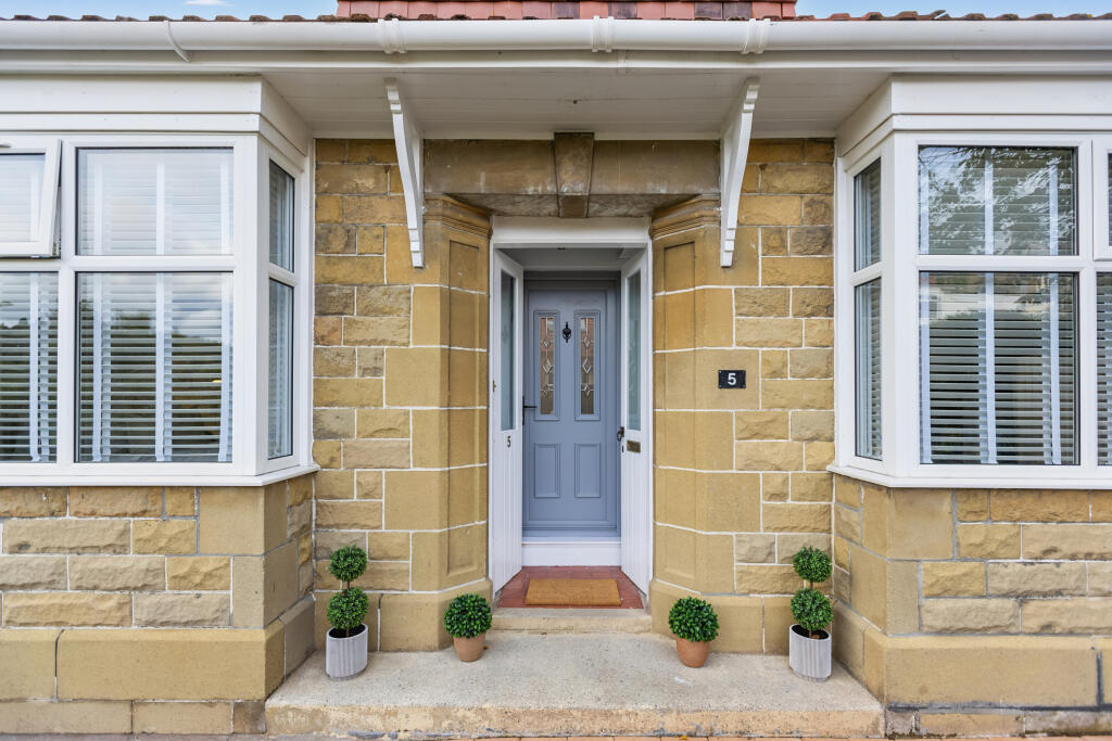 5, Hillside Drive, Bearsden, East Dunbartonshire photo 2