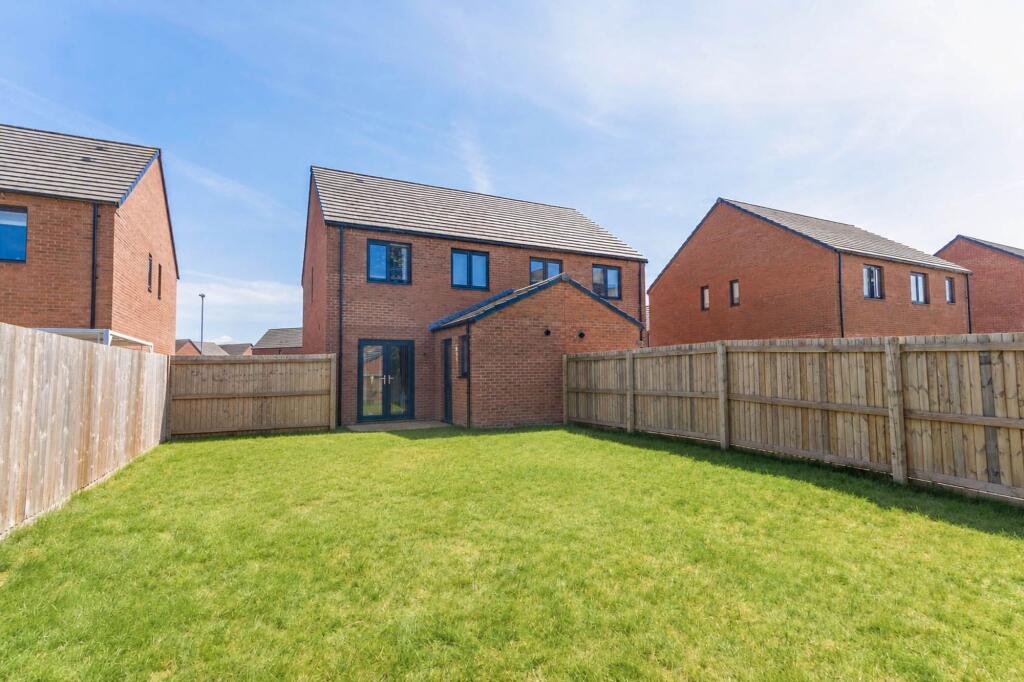 House in Newport, Glan Llyn, Llanwern - View 4