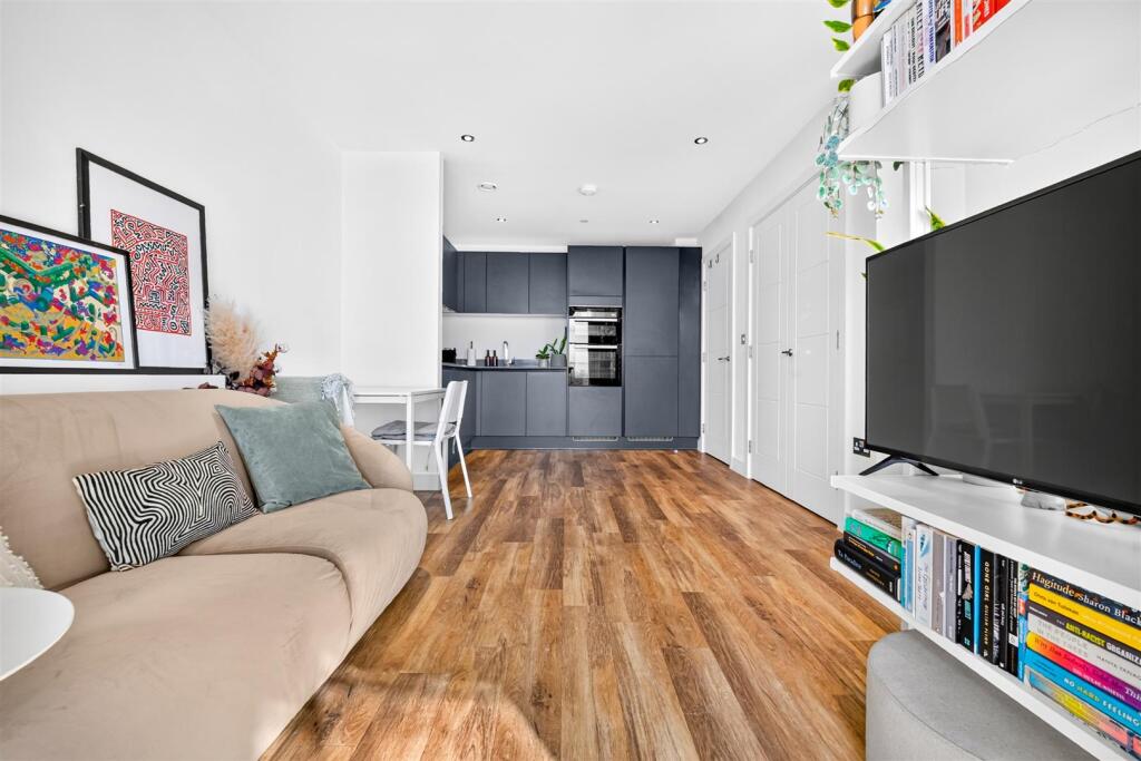 Apartment in London - View 4