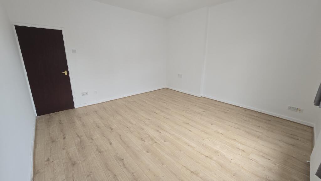 Apartment in Leicester - View 4
