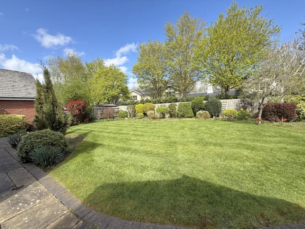 House in Rugby, Dunchurch - View 3