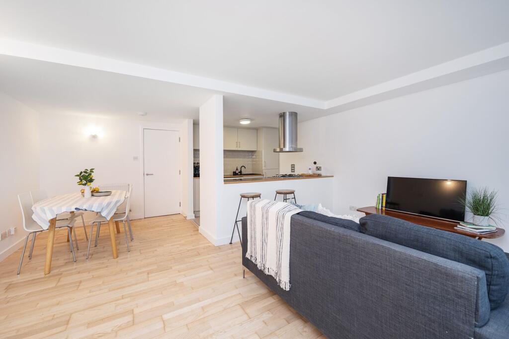 Main image of property: Mile End Road, E1, Tower Hamlets, London, E1