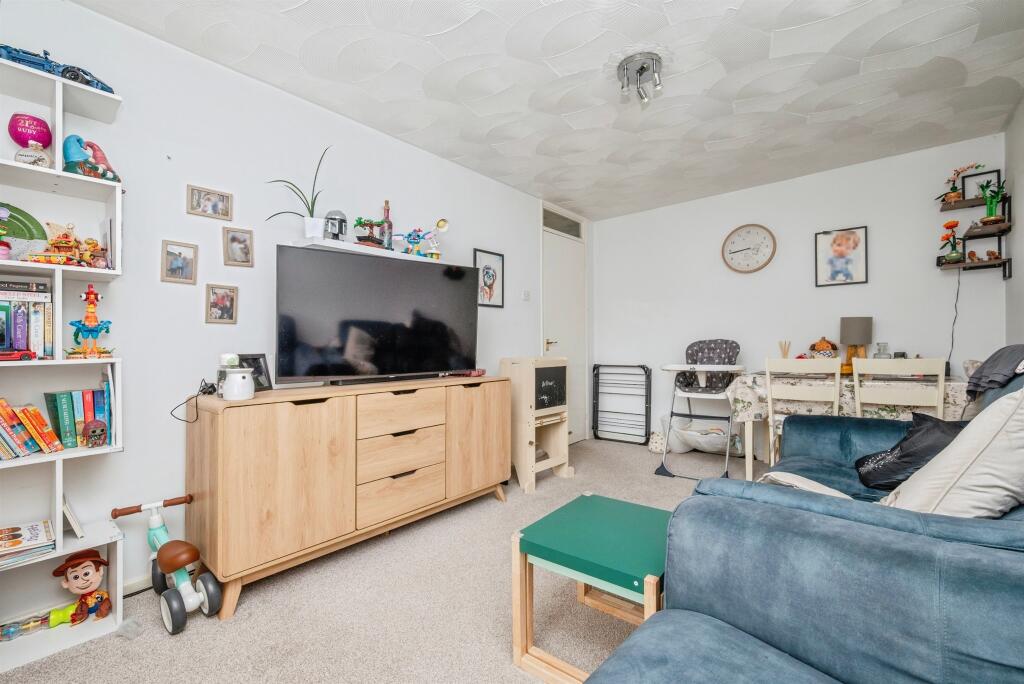 Apartment in Norwich - View 5