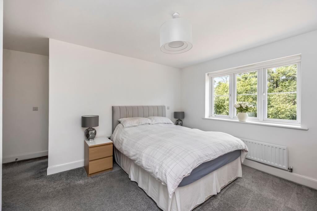 House in Wealden, Roebuck Park, Hellingly - View 3