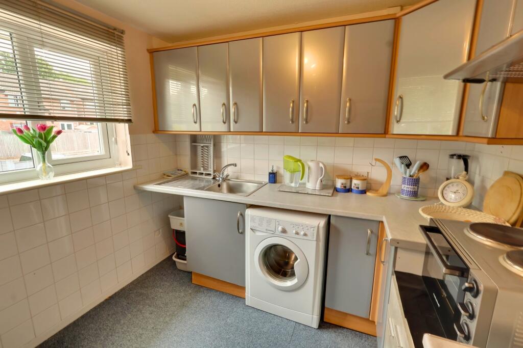 Clanfield photo 4