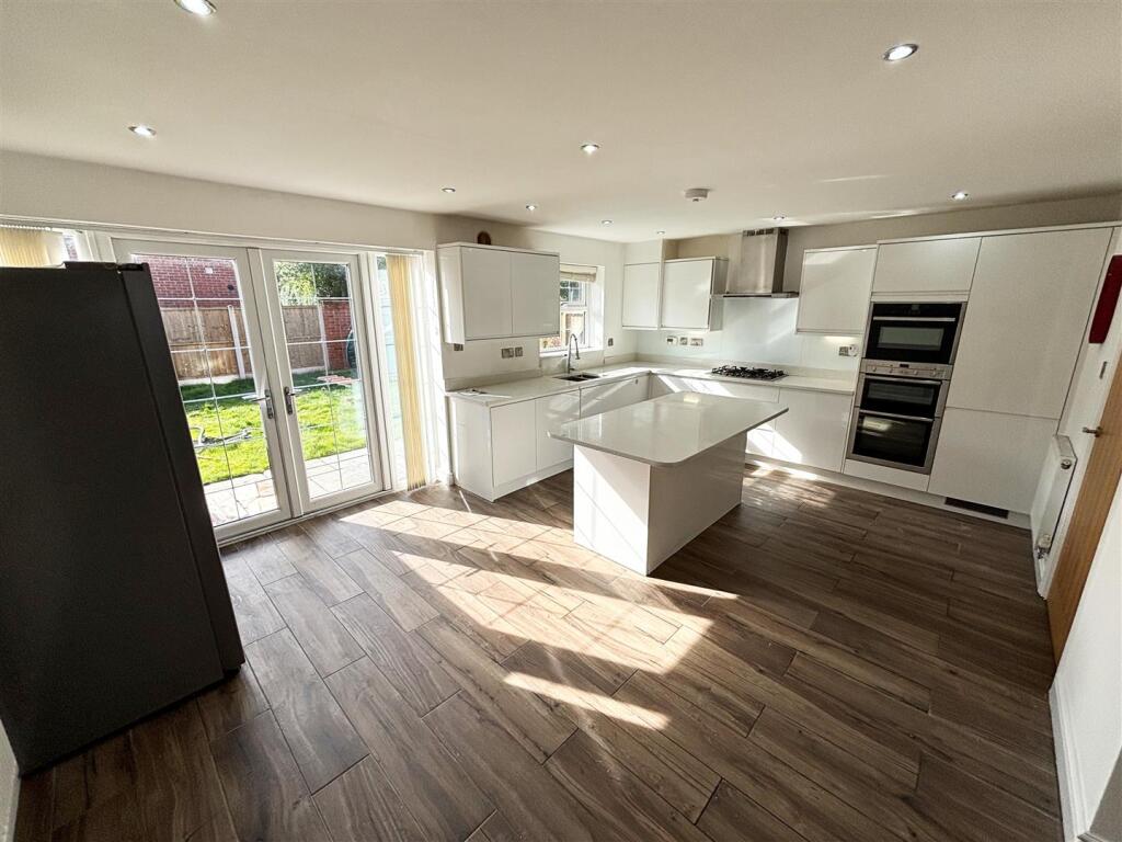 Marsland Road, Sale photo 2