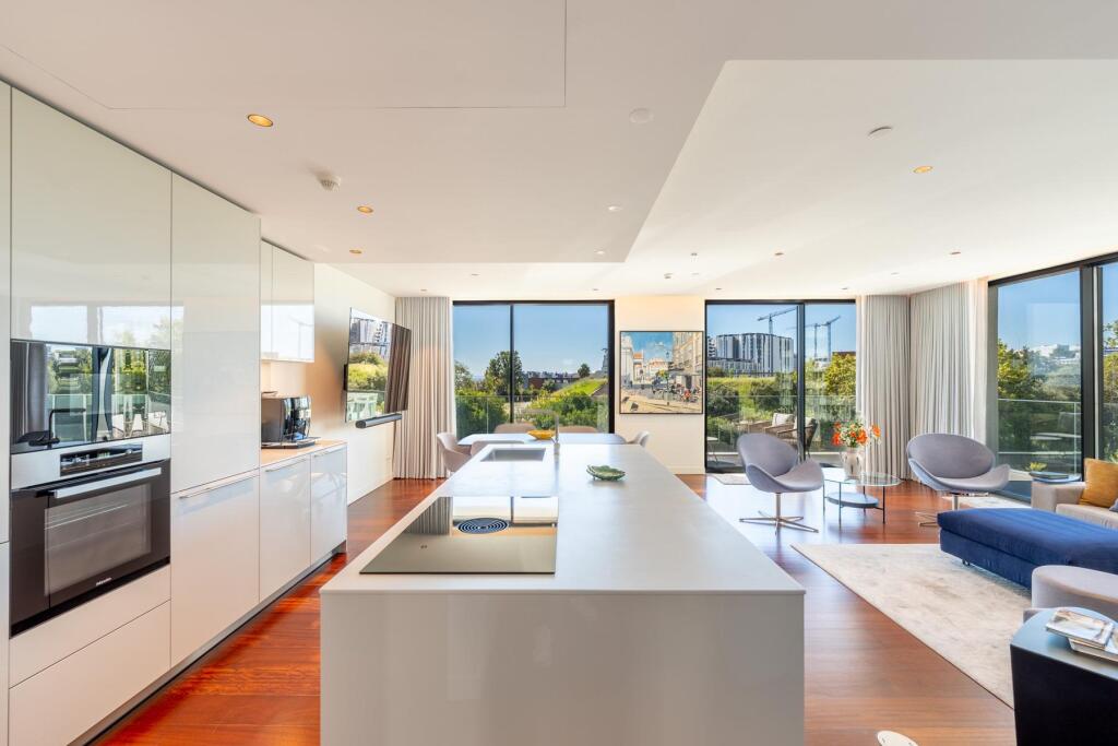 Main image of property: Lisbon, Lisbon