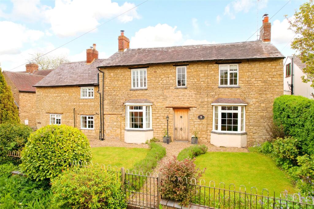 5-bed detached on Back Street, Thornborough, Buckinghamshire, MK18, £1,250,000