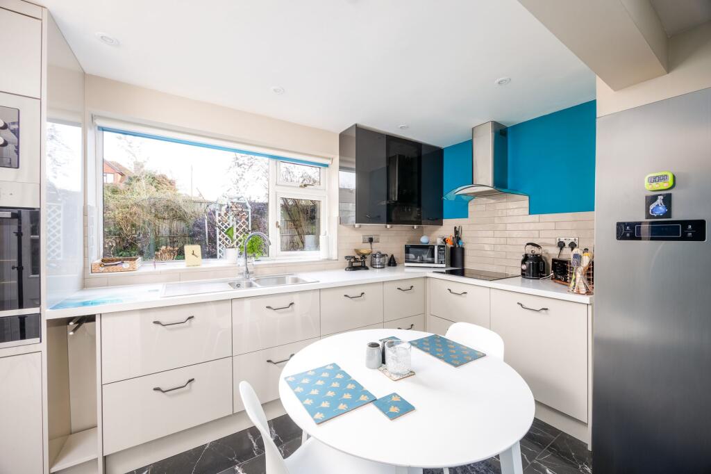 House in Newick, Fletching Common - View 4