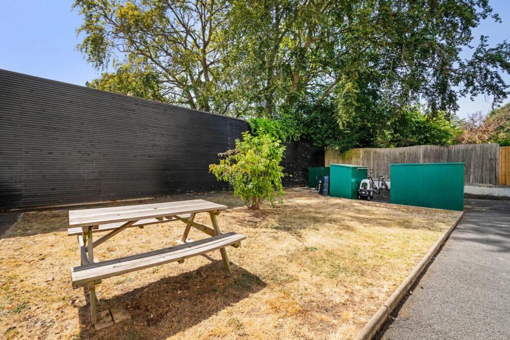 Apartment in London, Upper Sydenham, Dulwich - View 5