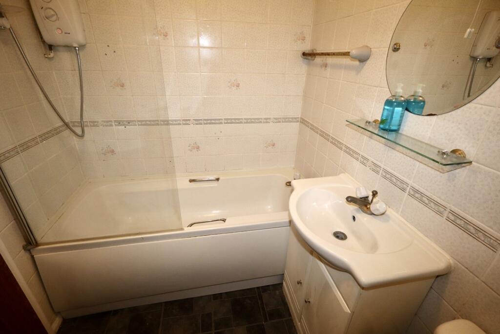 Flat 9, Shepton Mallet - More