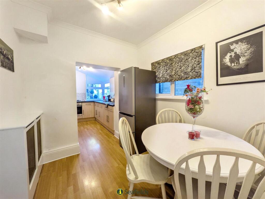Apartment in Portsmouth - More