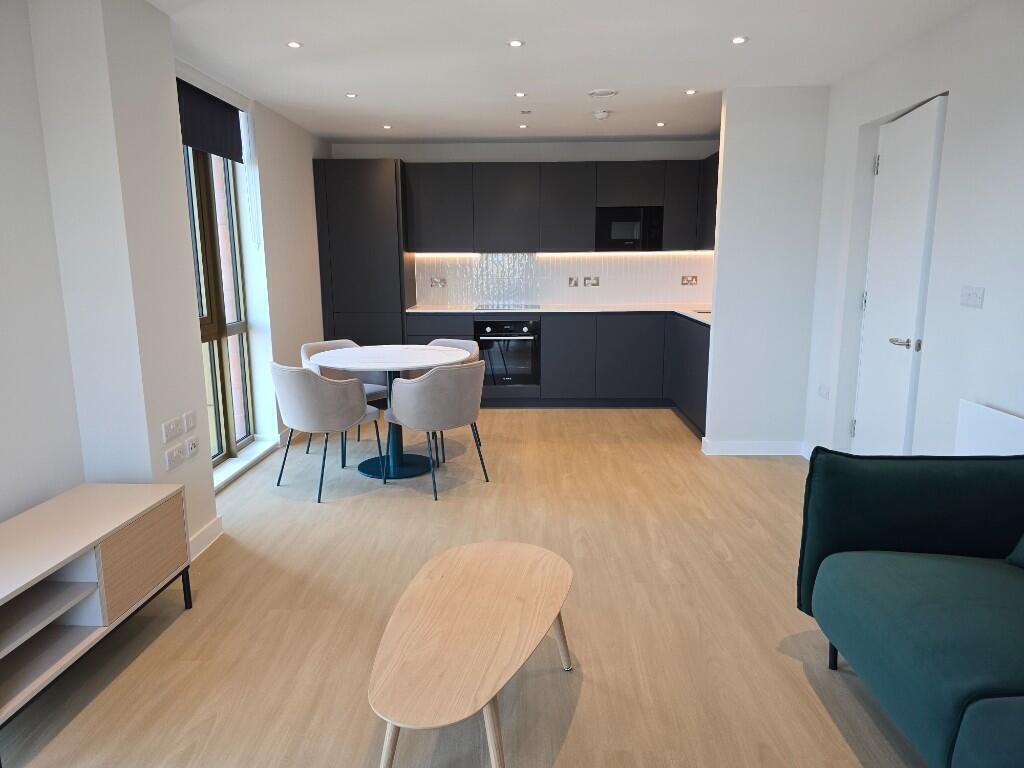 Main image of property: Weldale Street, Reading, Berkshire, RG1