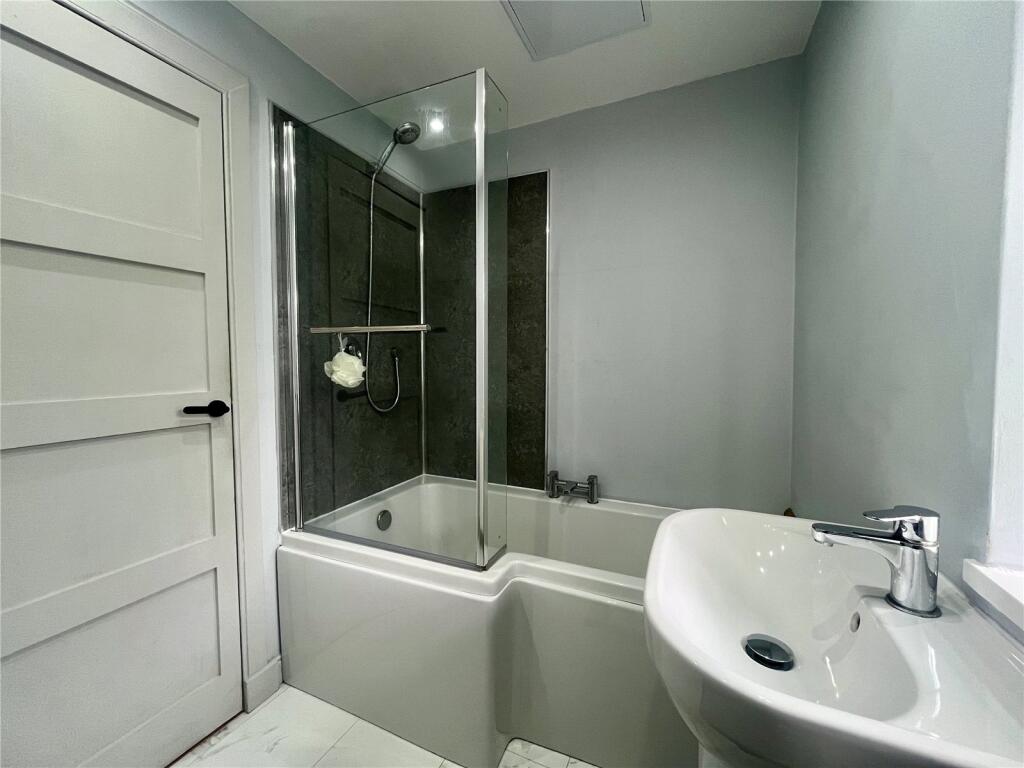 Apartment in Kirkcaldy - More