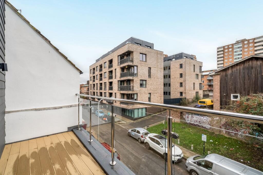 Apartment in Brighton, Round Hill - View 4