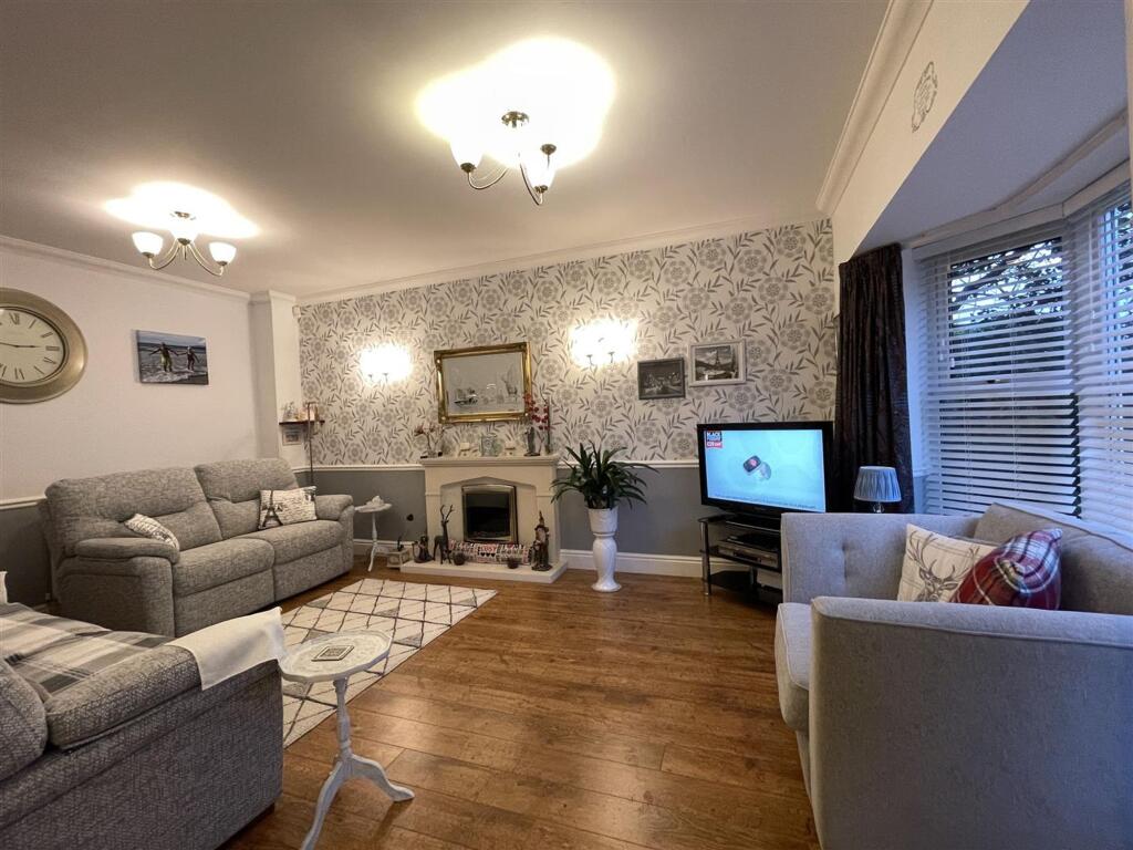 Howland Close, Eastbourne, BN23 photo 5