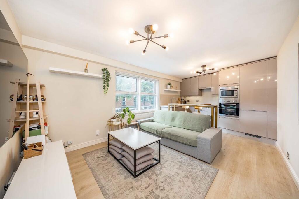 Main image of property: Ruston Mews, Notting Hill