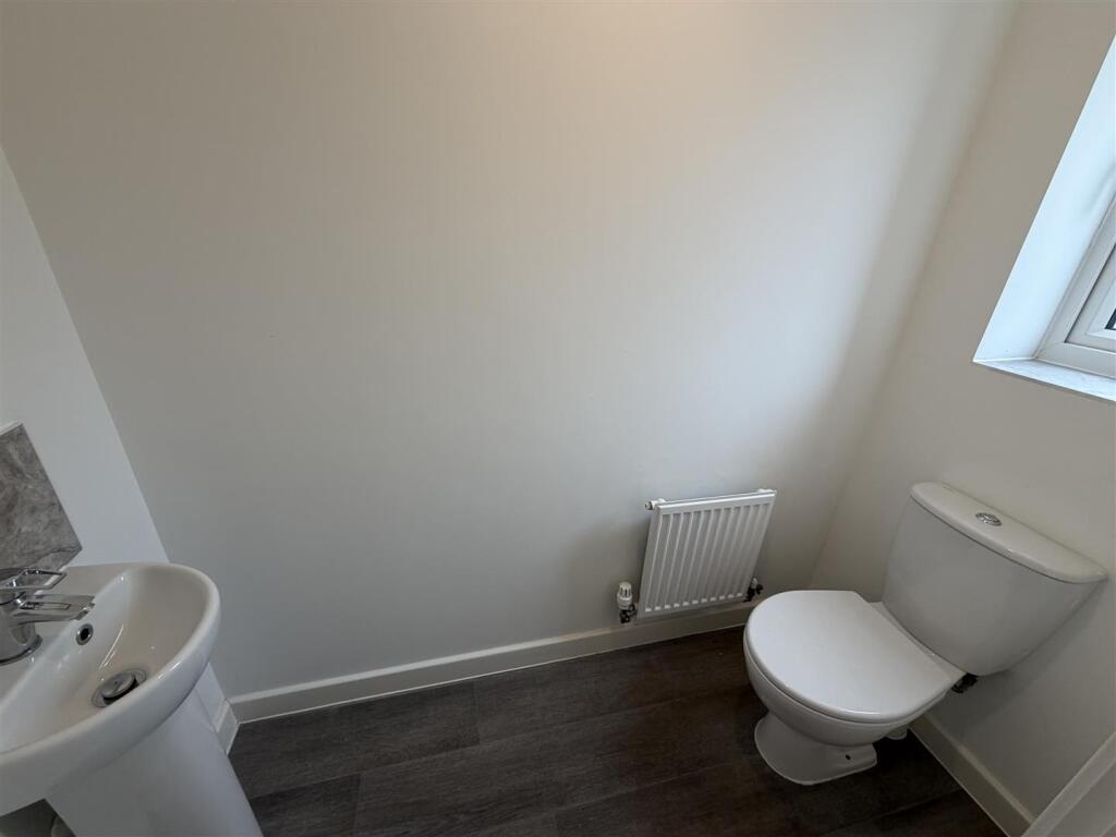 House in Ipswich - View 4