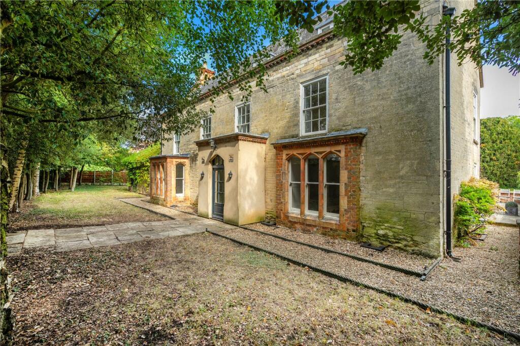 House in Nottingham - More