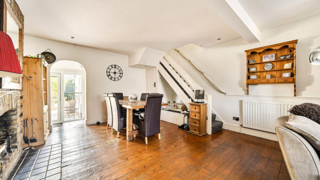 Nallhead Road, Hanworth, TW13 6SS photo 3