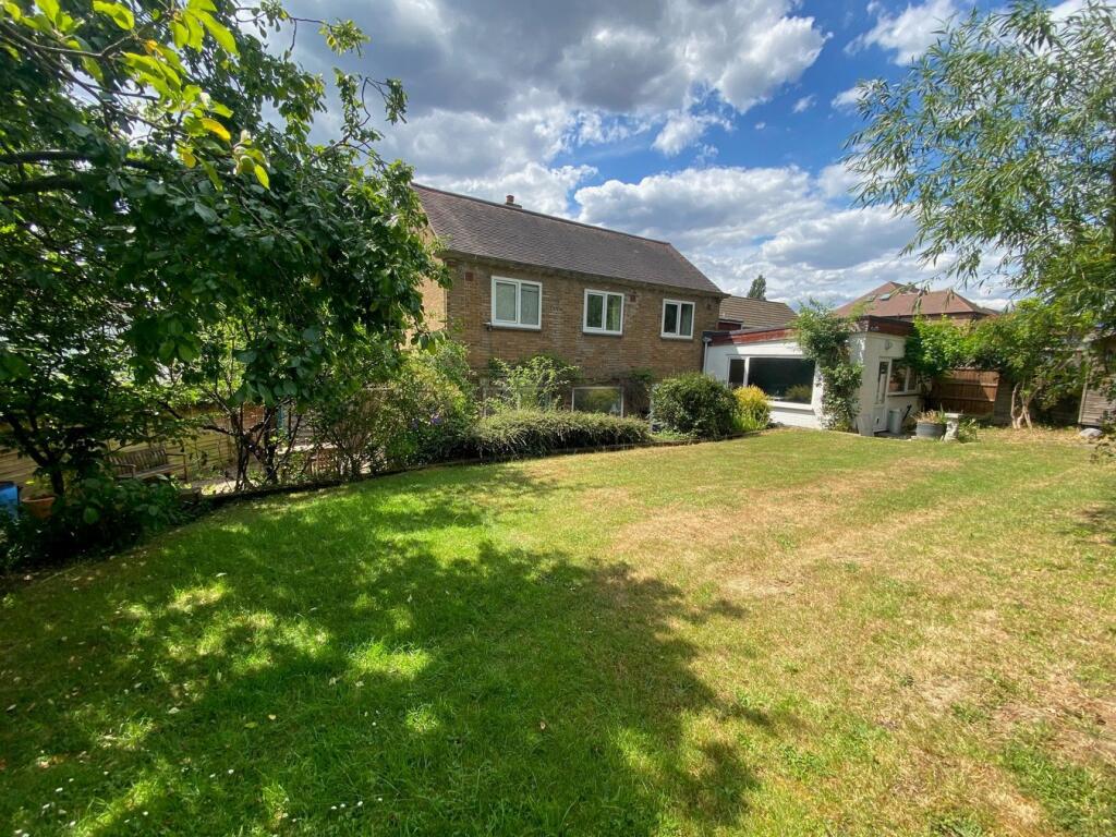 Main image of property: Elmlee Close, Chislehurst, BR7
