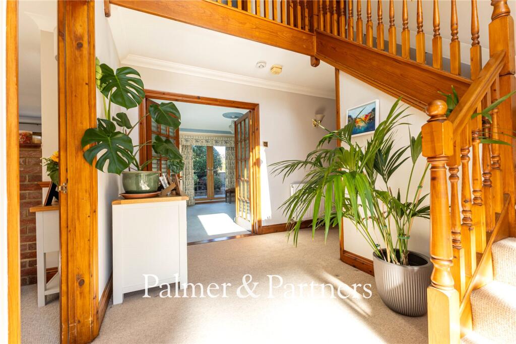 House in Ipswich - View 4
