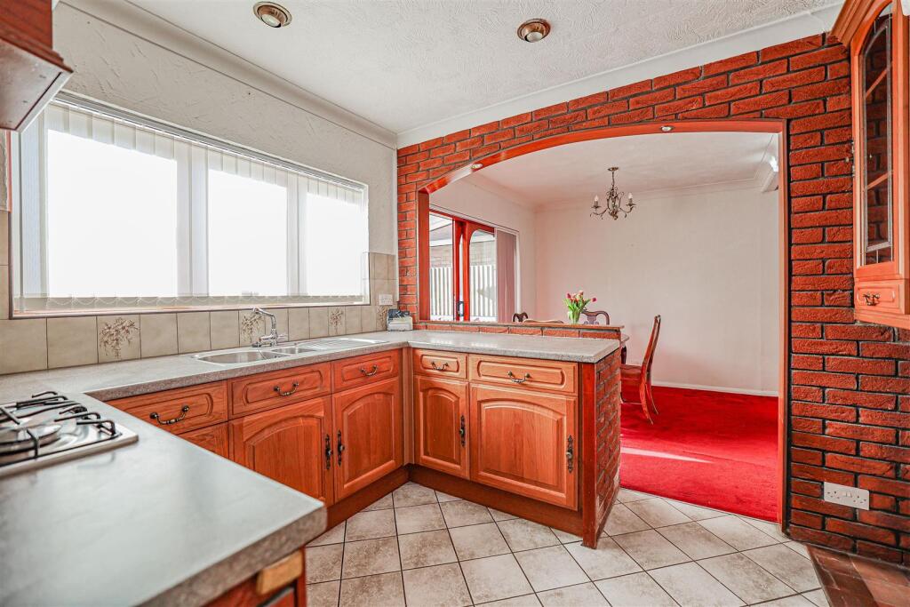 House in Dacorum, Hertfordshire - View 3