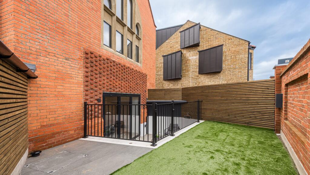 Eardley Road, SW16 photo 3