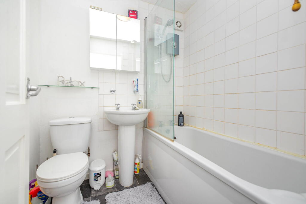 Apartment in Southampton - More