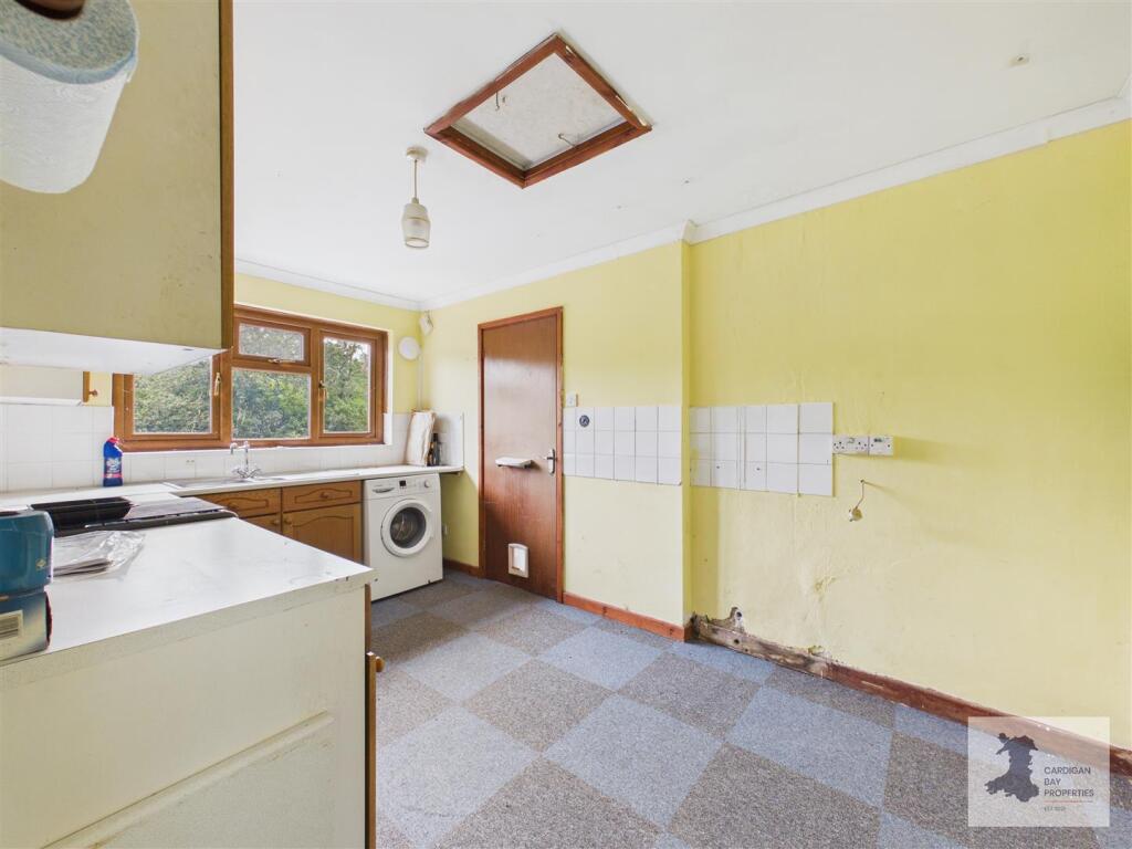 House in Swansea - View 4