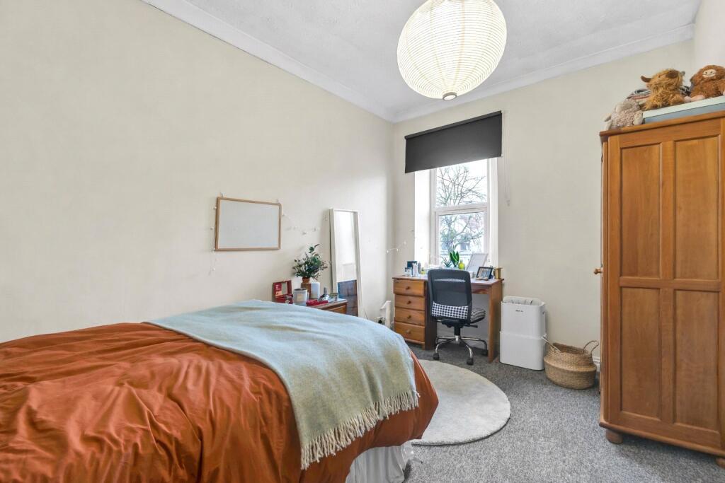 5 bedroom apartment for rent