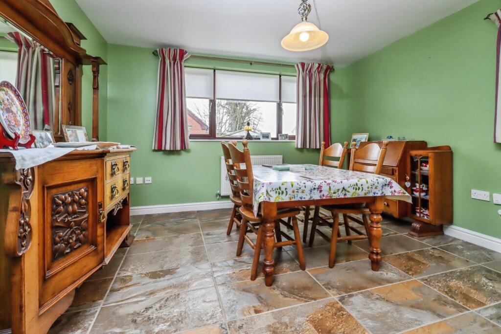House in Powys, Llandrinio - View 4