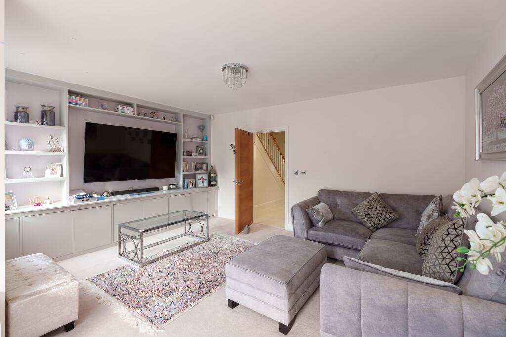 Beacon Close, Rottingdean, BN2 photo 2