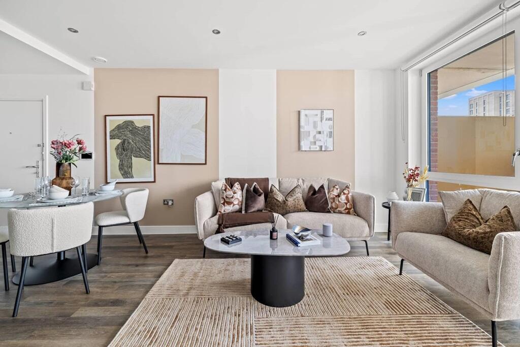 Main image of property: 118 Oliver Road,
London,
E10 5UJ