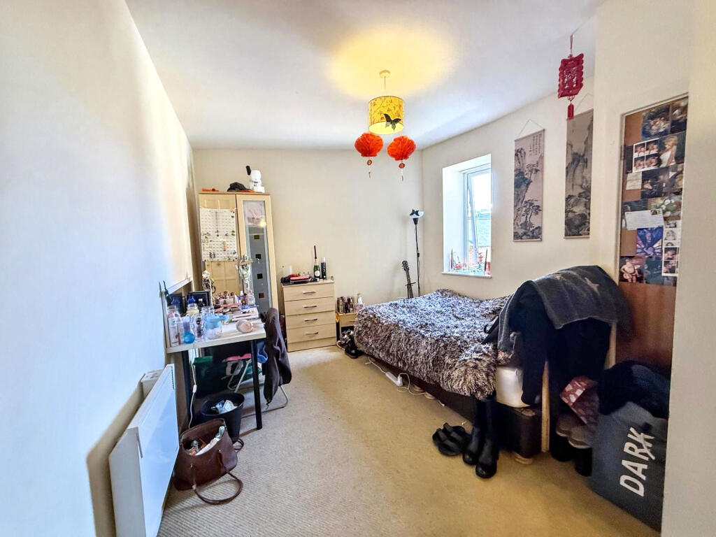 Apartment in Newcastle upon Tyne - View 5