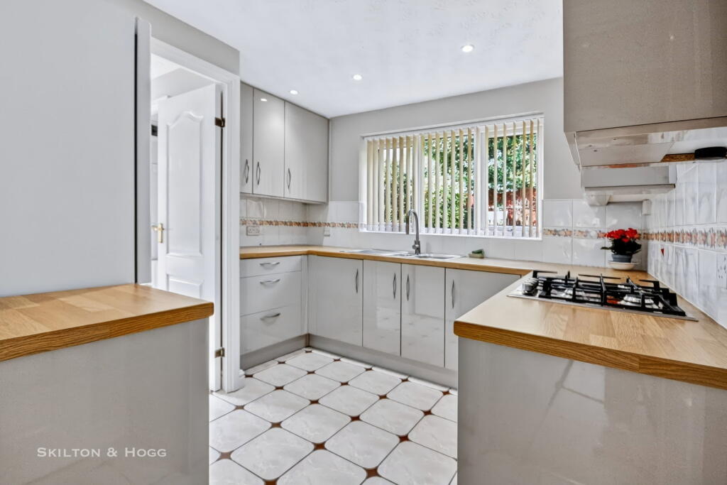 House in Northampton - View 5