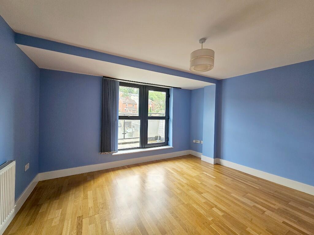 Croydon Road, Caterham, Surrey, CR3 photo 2